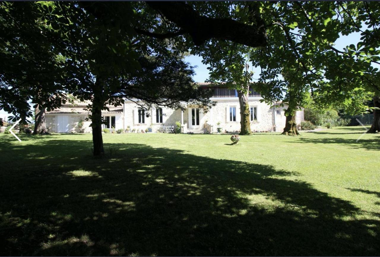 플로이락 Domaine De Garat B&B 외부 사진